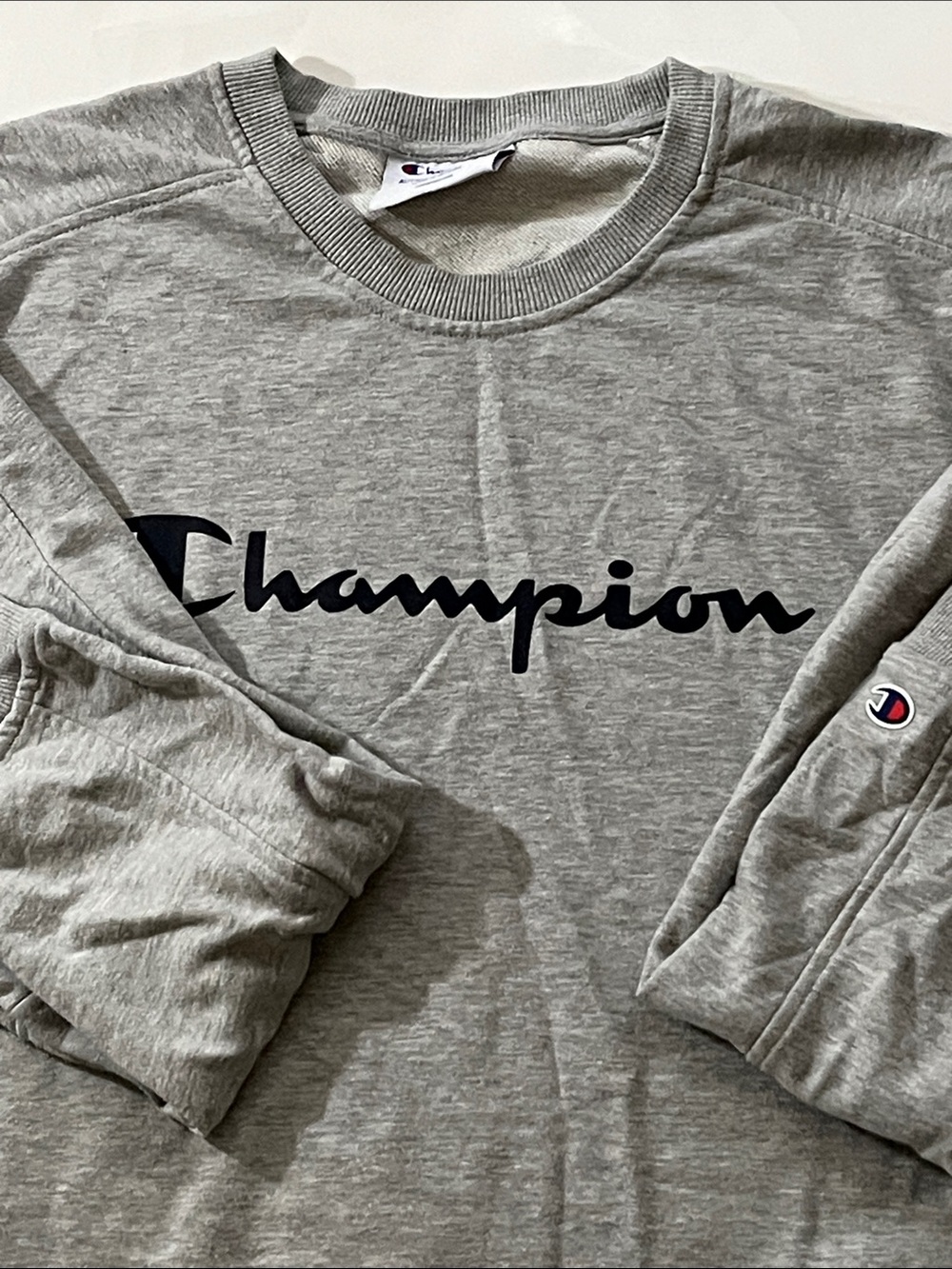 Champion Gray Logo Crewneck XXL Sweatshirt.